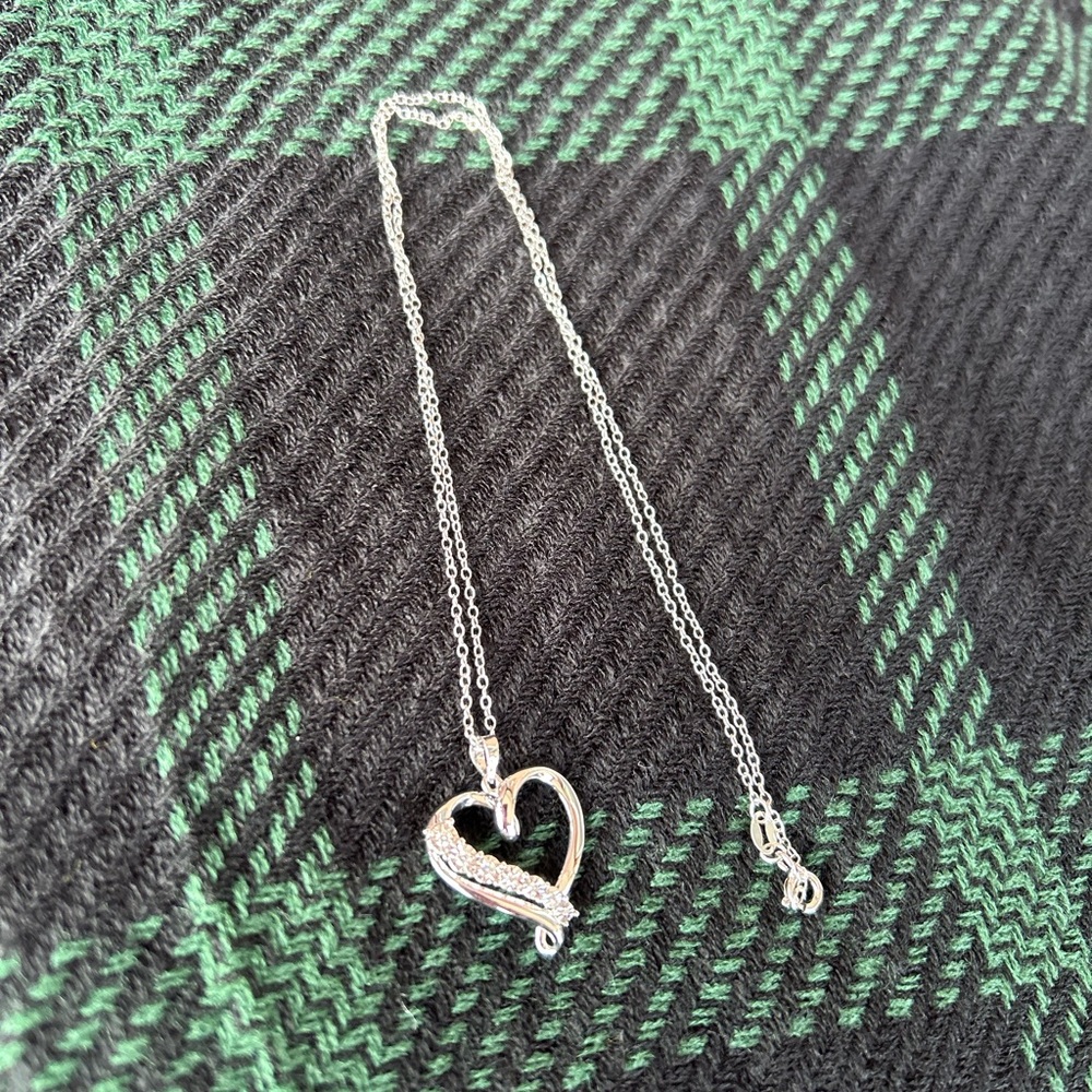 Silver heart necklaces